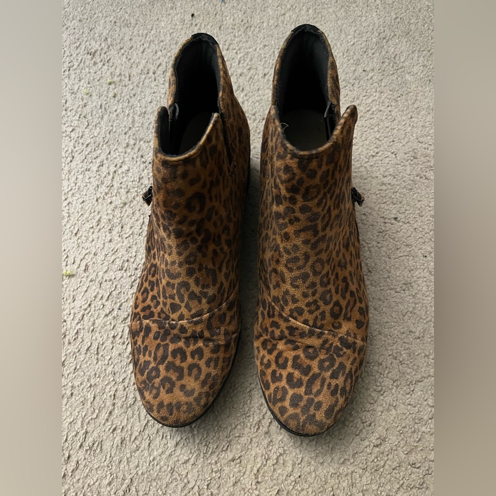 Clark’s Mazy Eastham leopard print suede upper booties with 2 1/2” wedge 11W